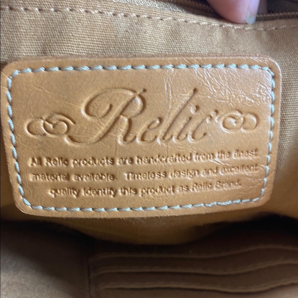 Relic Tan Shoulder Bag with Sleek Design - Picture 6 of 10